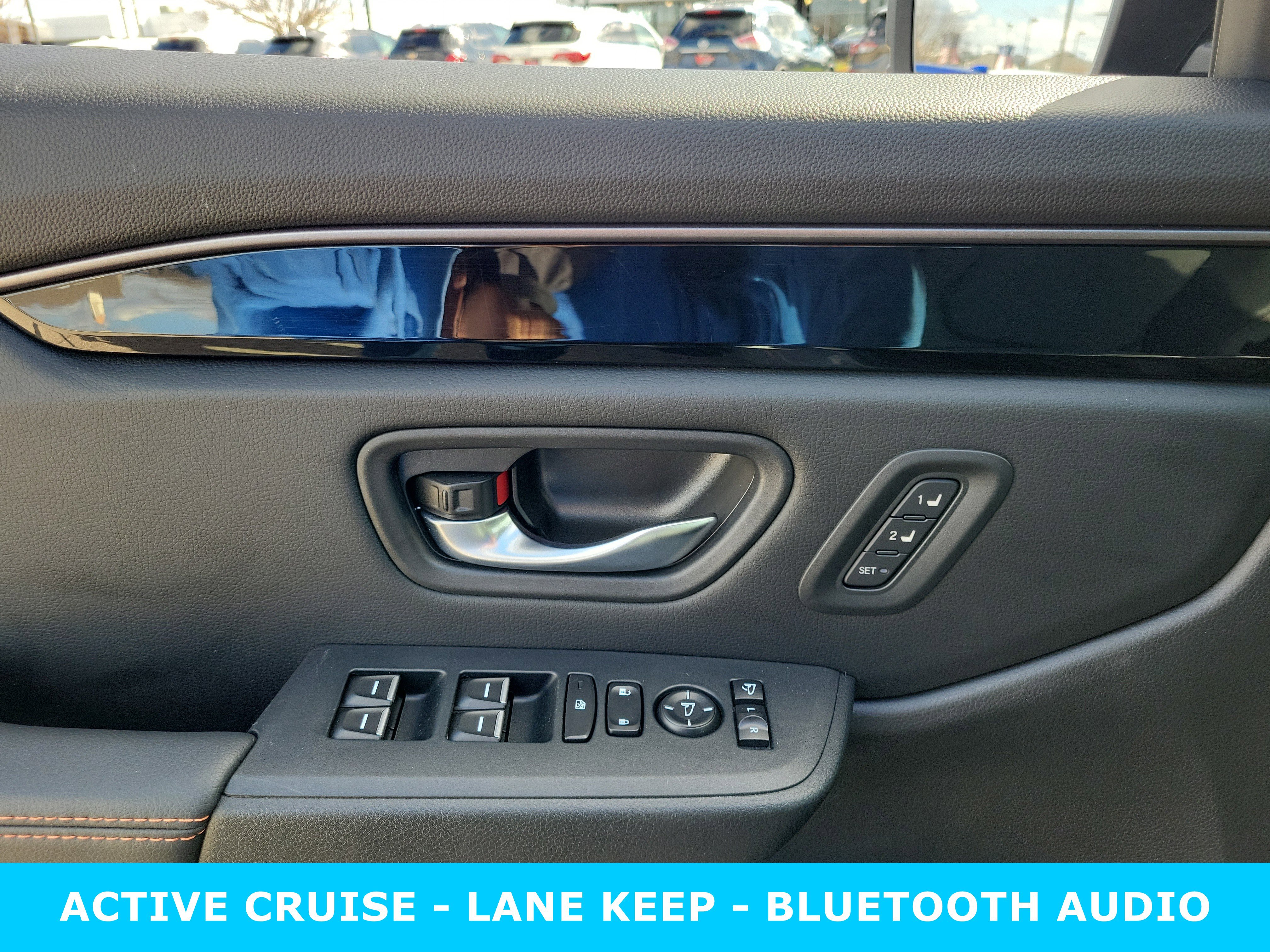 Used 2025 Honda Pilot TrailSport image 18