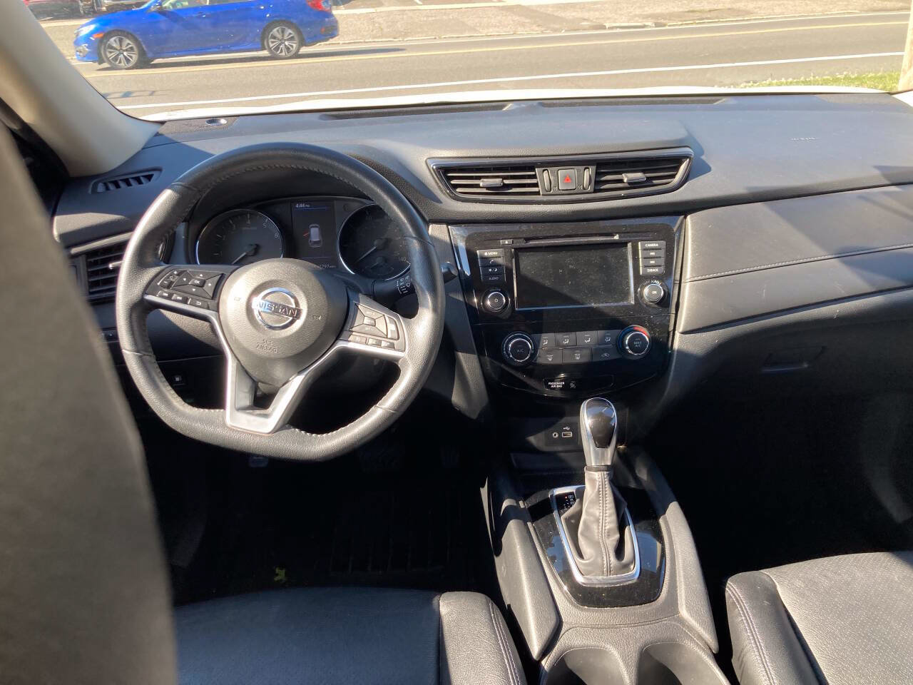 Used 2019 Nissan Rogue S w/ Special Edition Package AWD/4WD image 15