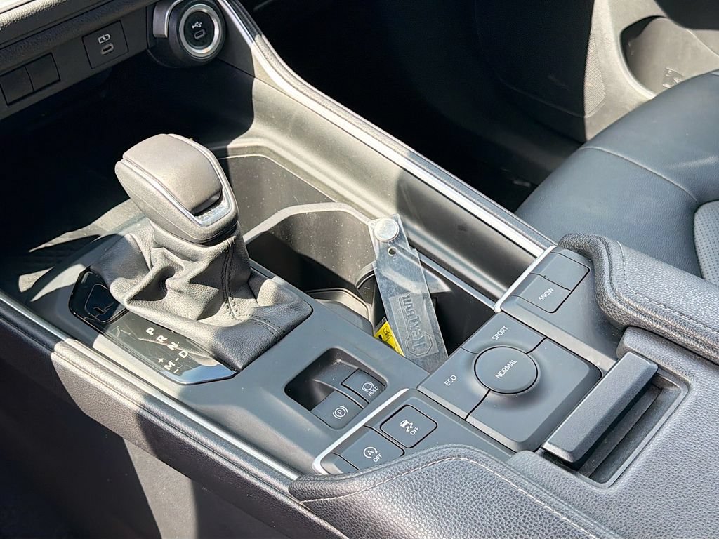 Used 2025 Toyota Grand Highlander FWD image 28