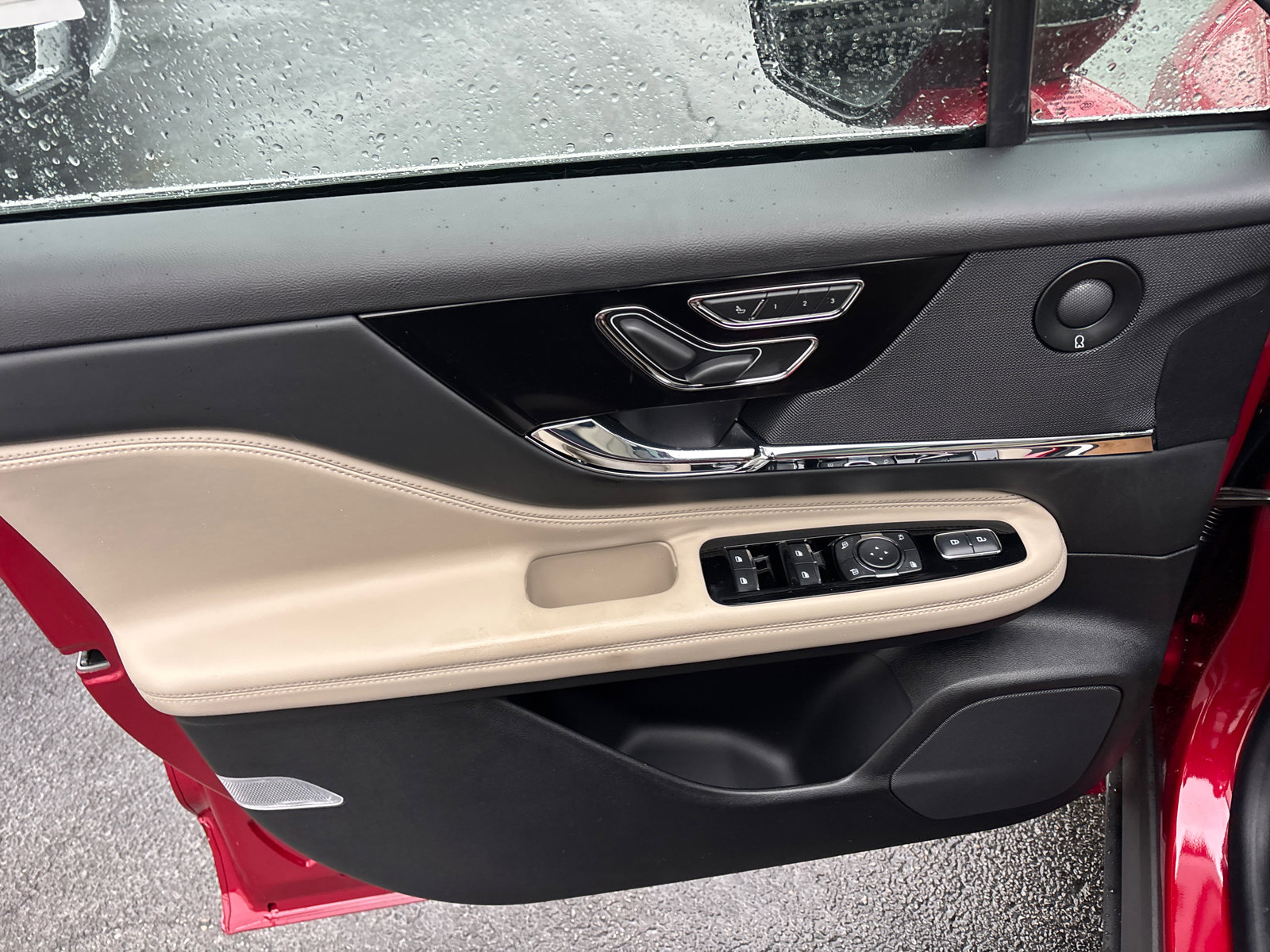 New 2026 Lincoln Corsair Grand Touring image 11