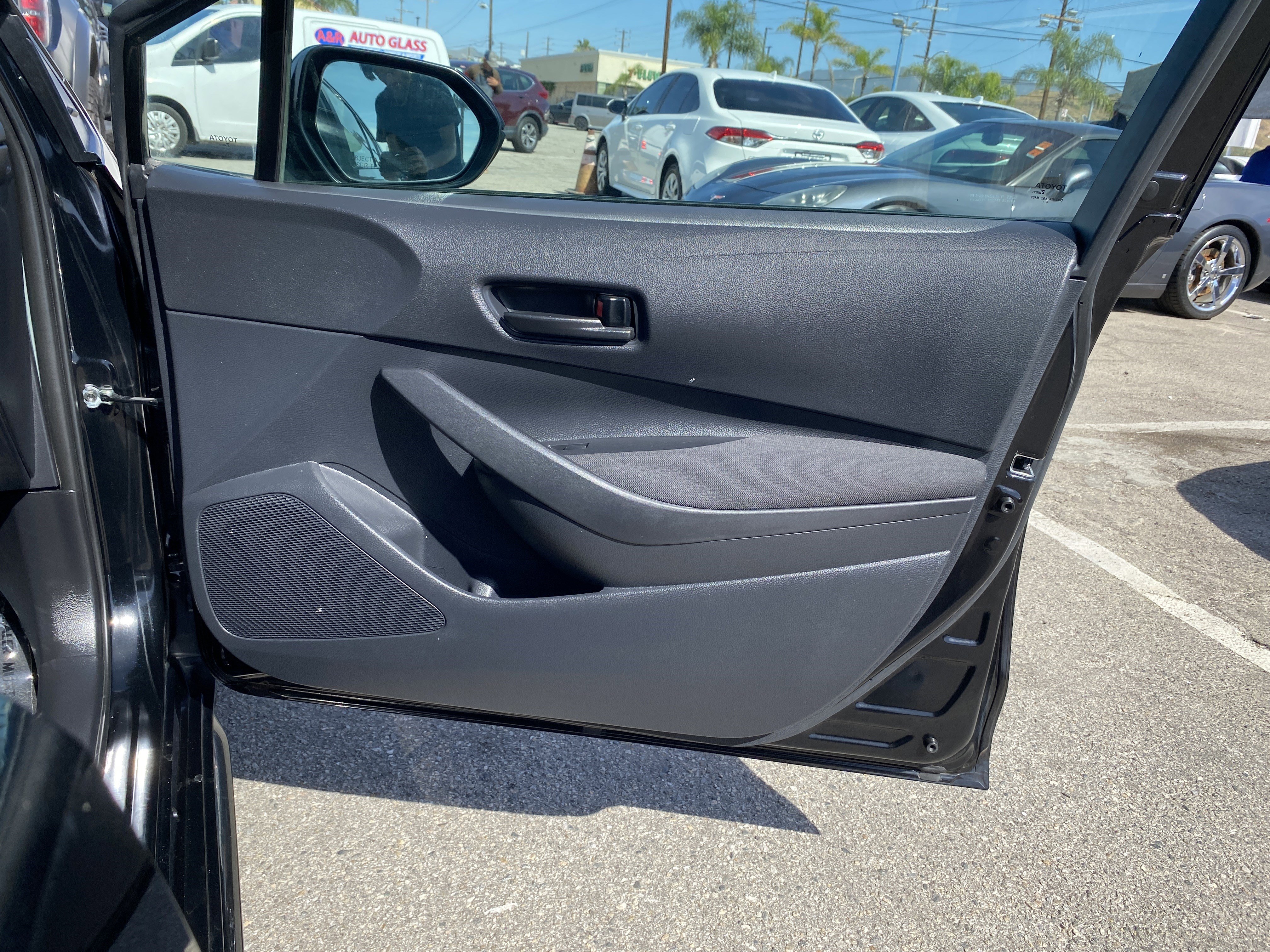 Used 2025 Toyota Corolla LE image 23