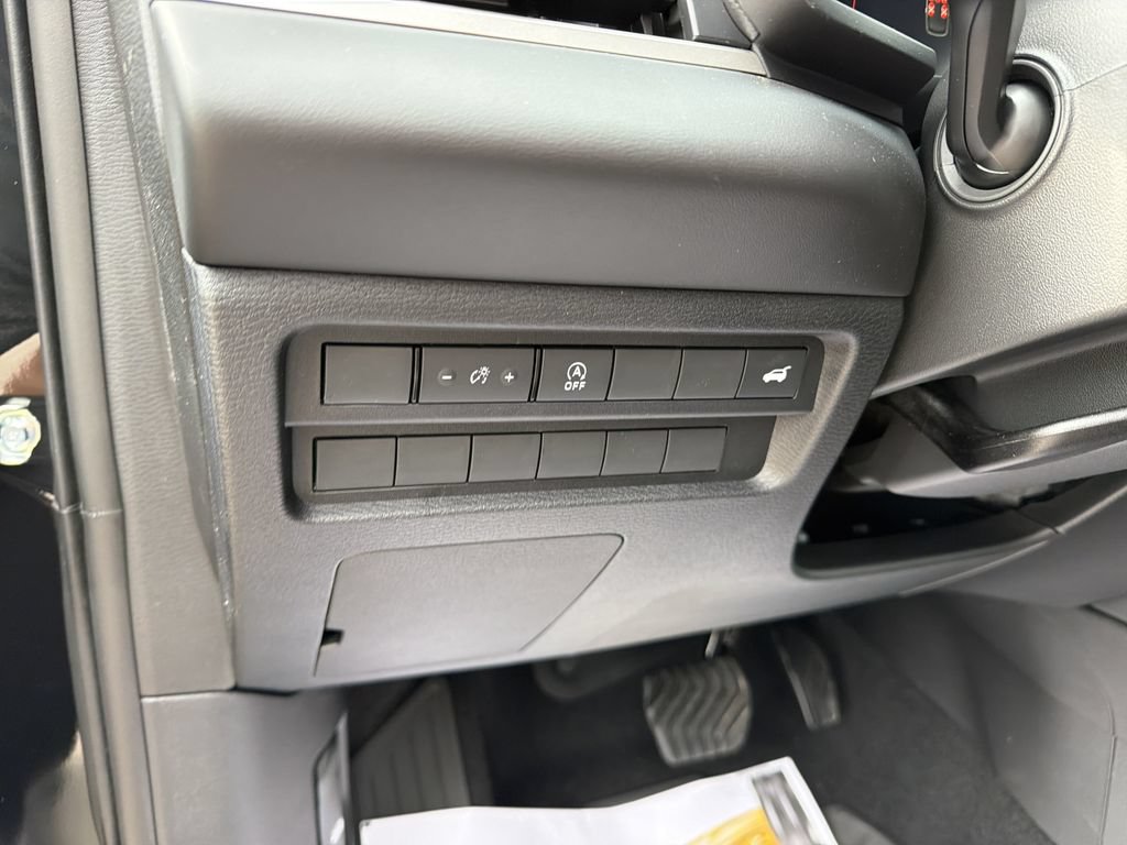 New 2026 Mitsubishi Outlander SE AWD/4WD image 17