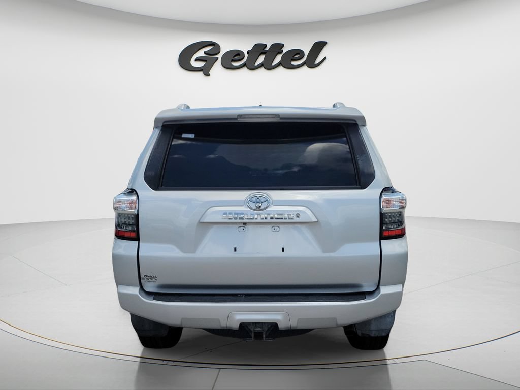 Used 2017 Toyota 4Runner SR5 Premium RWD image 6