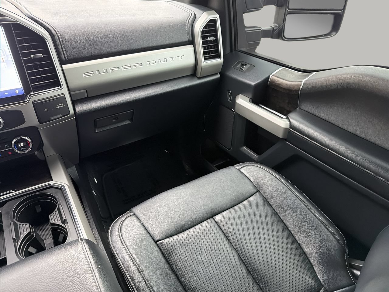 Used 2022 Ford F250 Lariat w/ Tremor Off-Road Package AWD/4WD image 14
