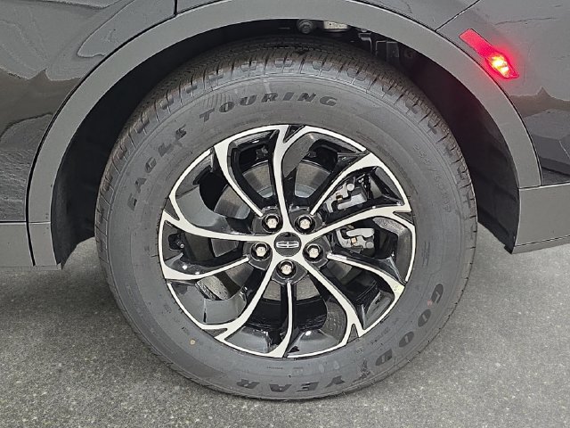 New 2026 Lincoln Nautilus Premier AWD/4WD image 29