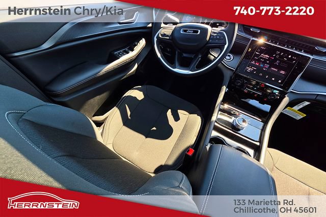 New 2026 Jeep Grand Cherokee Laredo X AWD/4WD image 10
