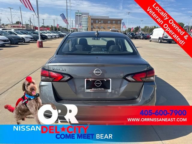Used 2025 Nissan Versa SV FWD image 4