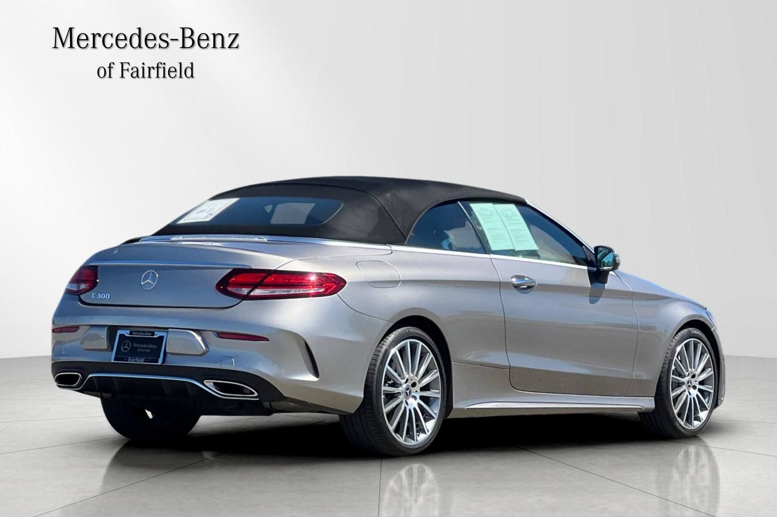 Used 2019 Mercedes-Benz C 300 Cabriolet image 2