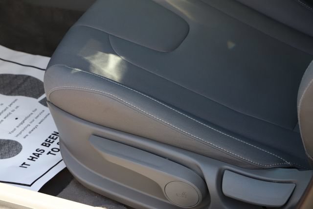 Used 2025 Hyundai Elantra SEL FWD image 15