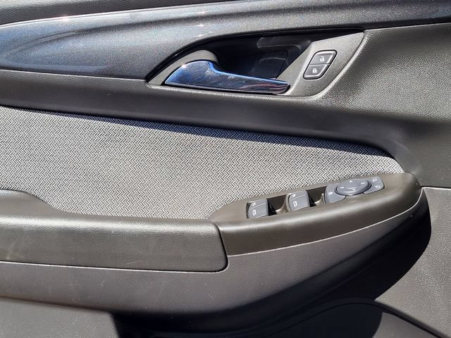 Used 2024 Chevrolet TrailBlazer LT w/ LT Cold Weather Package FWD image 8
