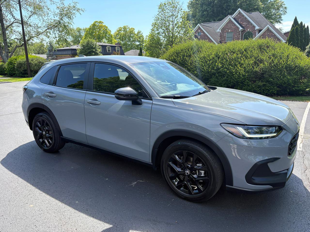 Used 2023 Honda HR-V Sport image 1