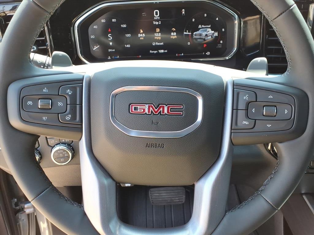 New 2026 GMC Sierra 1500 SLT image 18