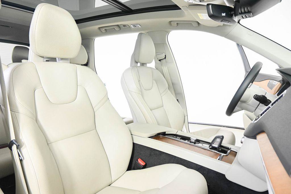 Used 2021 Volvo XC90 T8 Inscription Expression w/ Advanced Package AWD/4WD image 24
