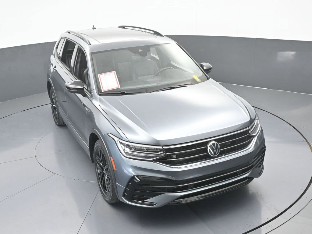 Used 2022 Volkswagen Tiguan SE R-Line image 61