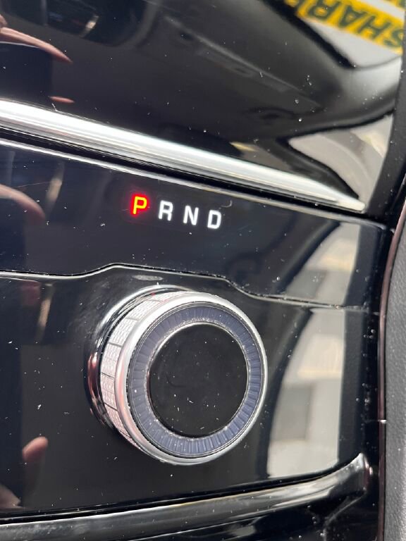 Used 2023 Jeep Grand Cherokee Limited image 22