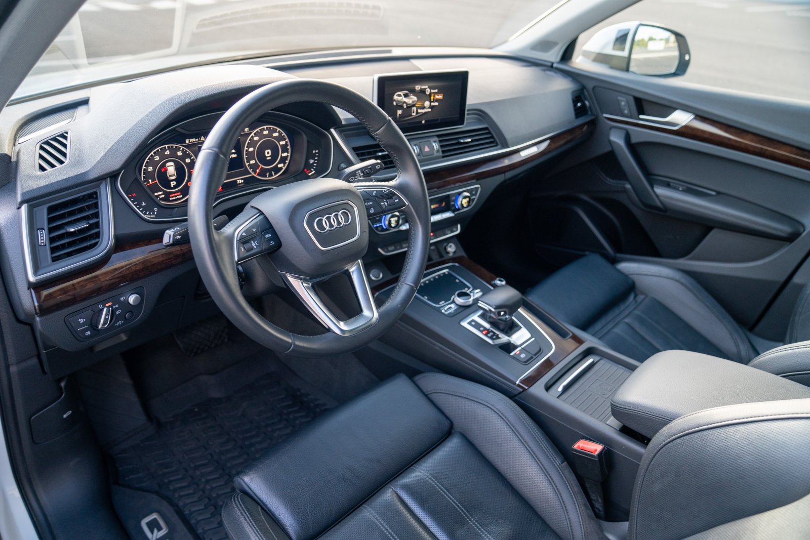 Used 2019 Audi Q5 Prestige w/ Prestige Package AWD/4WD image 4