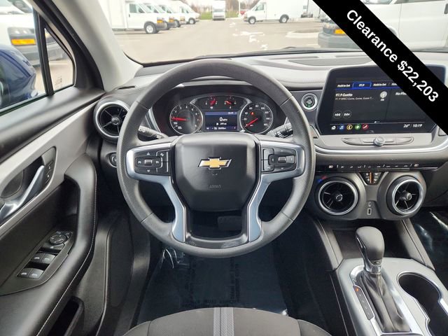 Used 2023 Chevrolet Blazer LT image 19