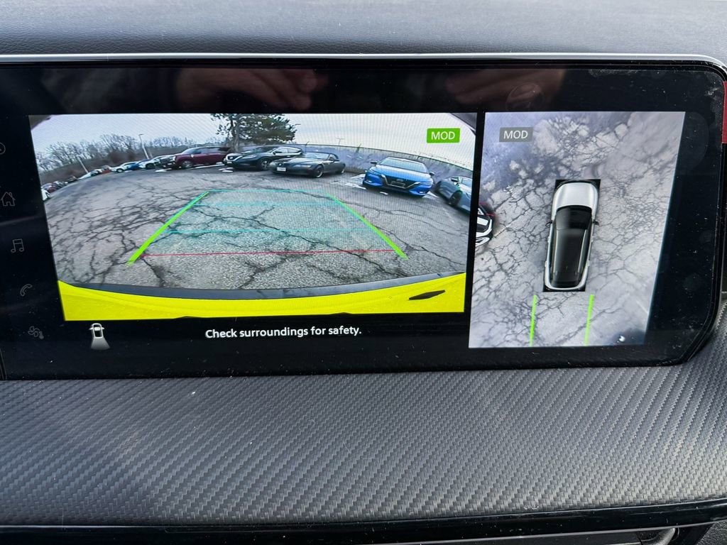 Certified 2025 Nissan Kicks SR image 10