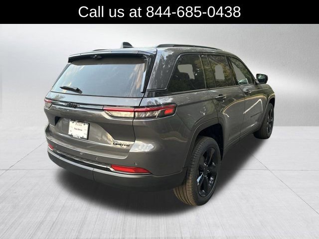 New 2025 Jeep Grand Cherokee Limited w/ Luxury Tech Group II image 5