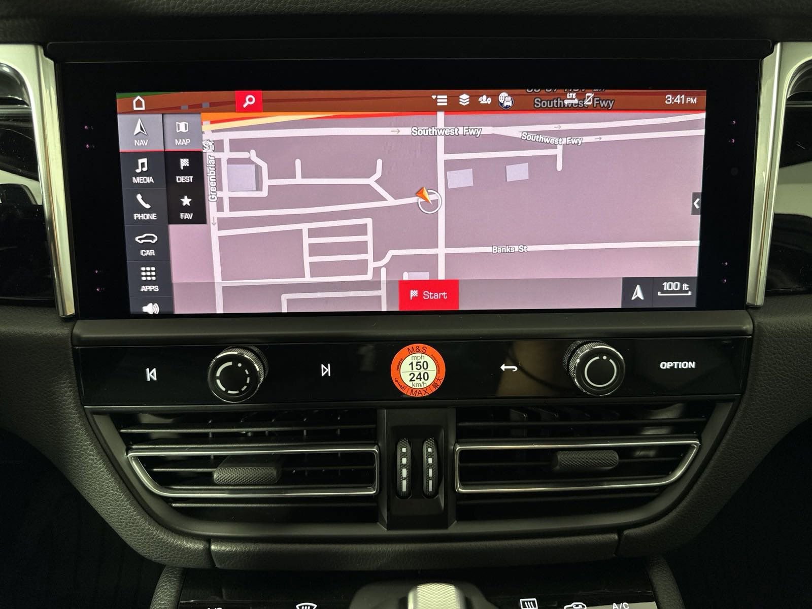 New 2025 Porsche Macan image 19