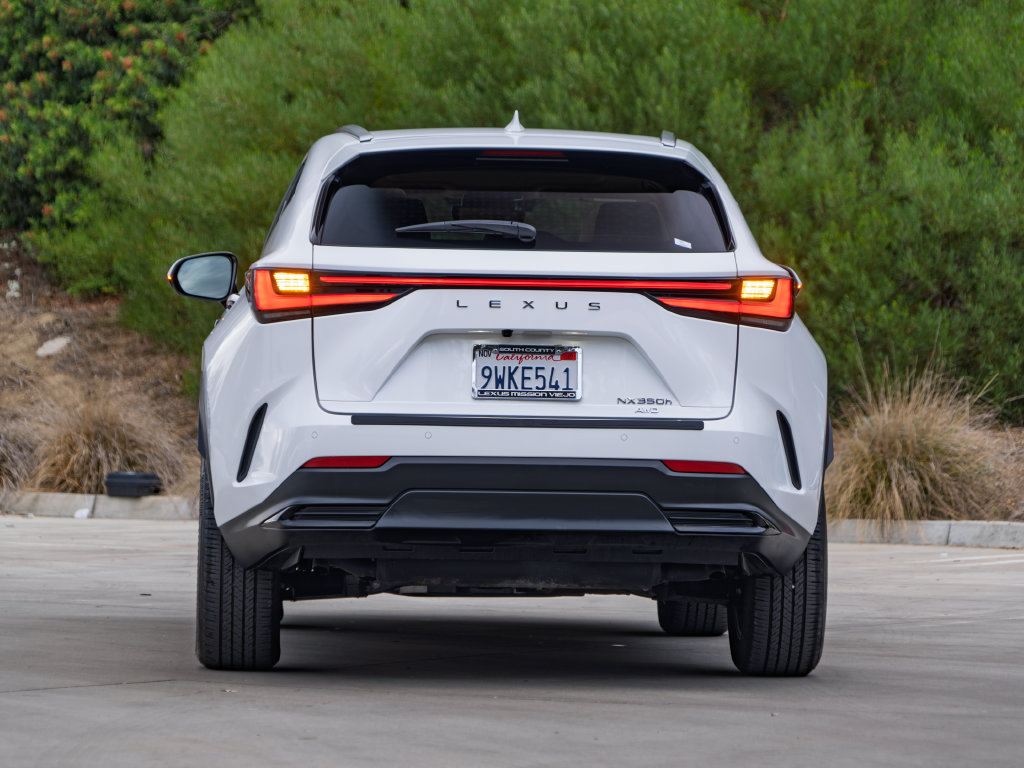 Certified 2026 Lexus NX 350h AWD w/ Accessory Package (Z2) image 11