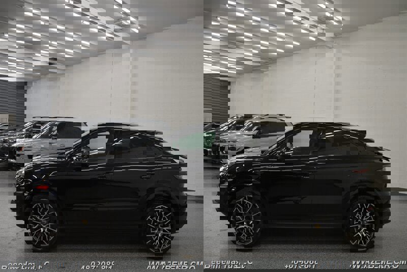 Used 2021 Porsche Cayenne S image 4