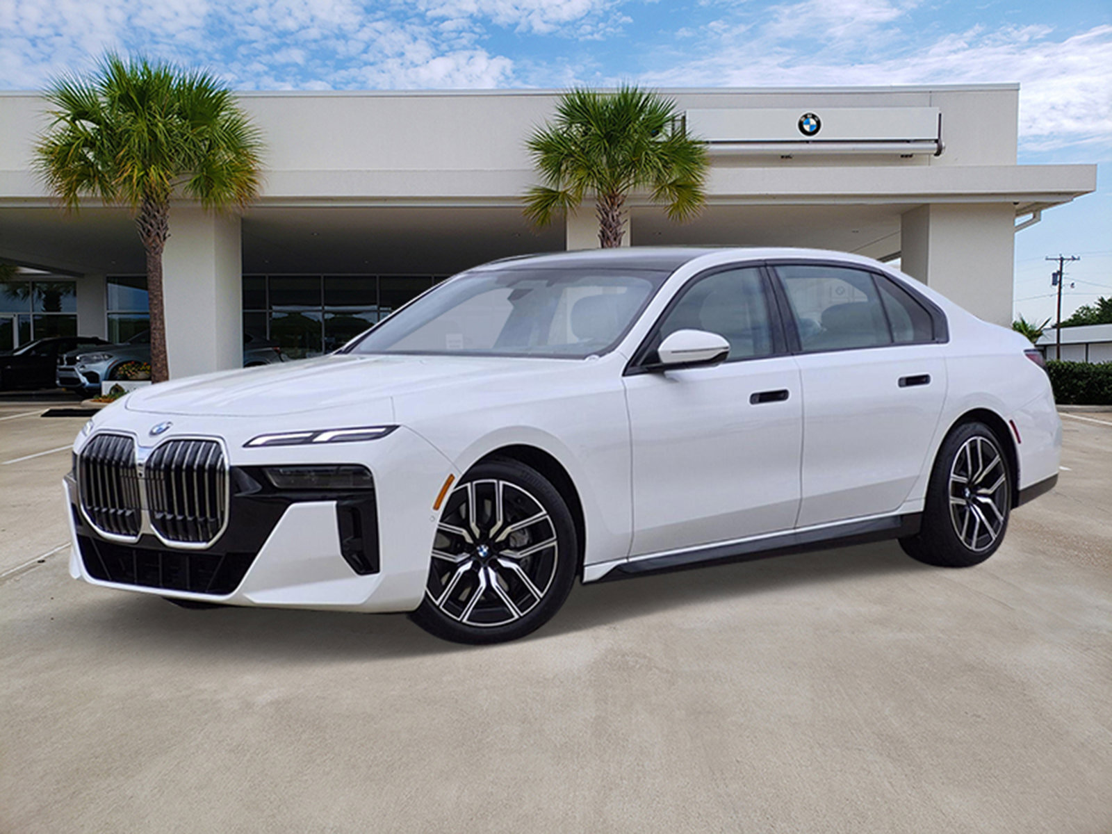 Certified 2025 BMW 760i xDrive w/ Luxury Rear Seating Package AWD/4WD video 1