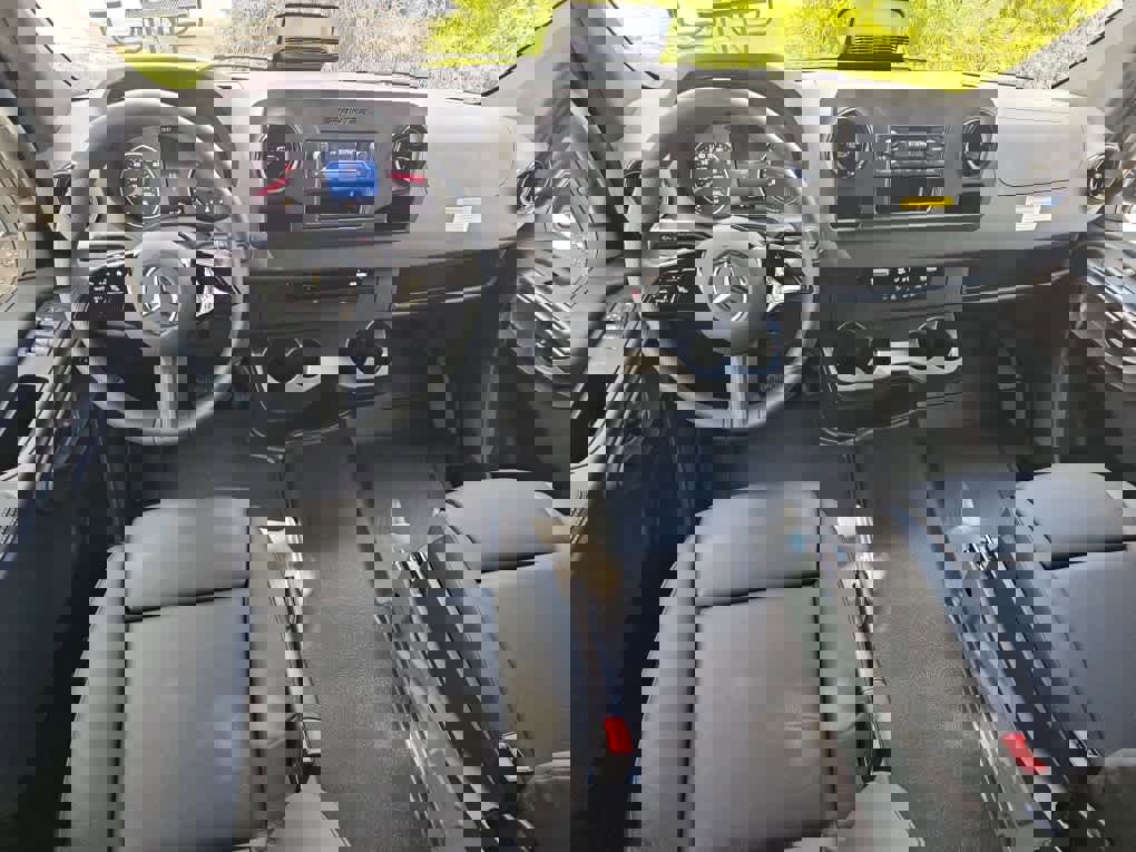 New 2026 Mercedes-Benz Sprinter 2500 image 10