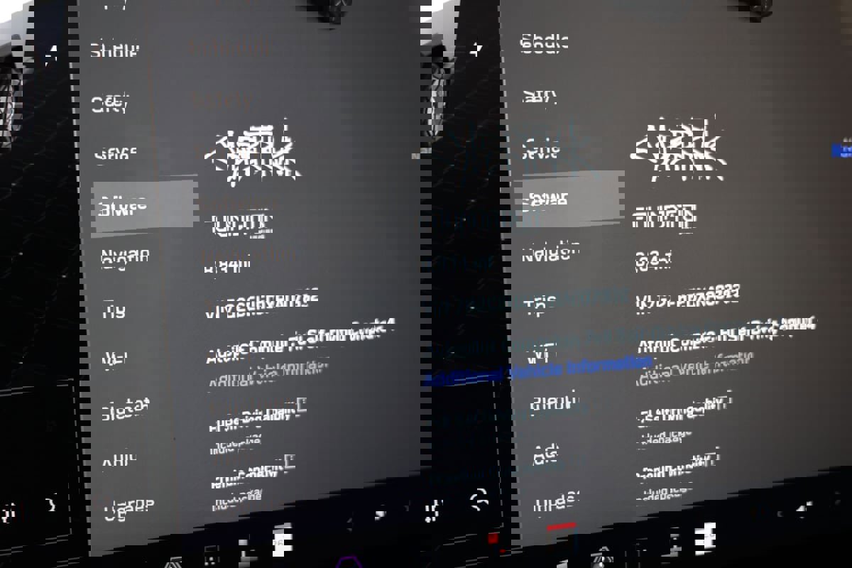 Used 2024 Tesla Cybertruck AWD Crew Cab image 12