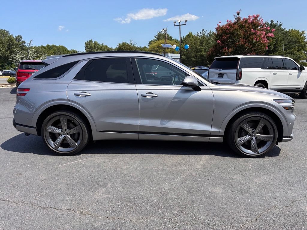 Used 2023 Genesis GV70 2.5T w/ Sport Prestige Package AWD/4WD image 8
