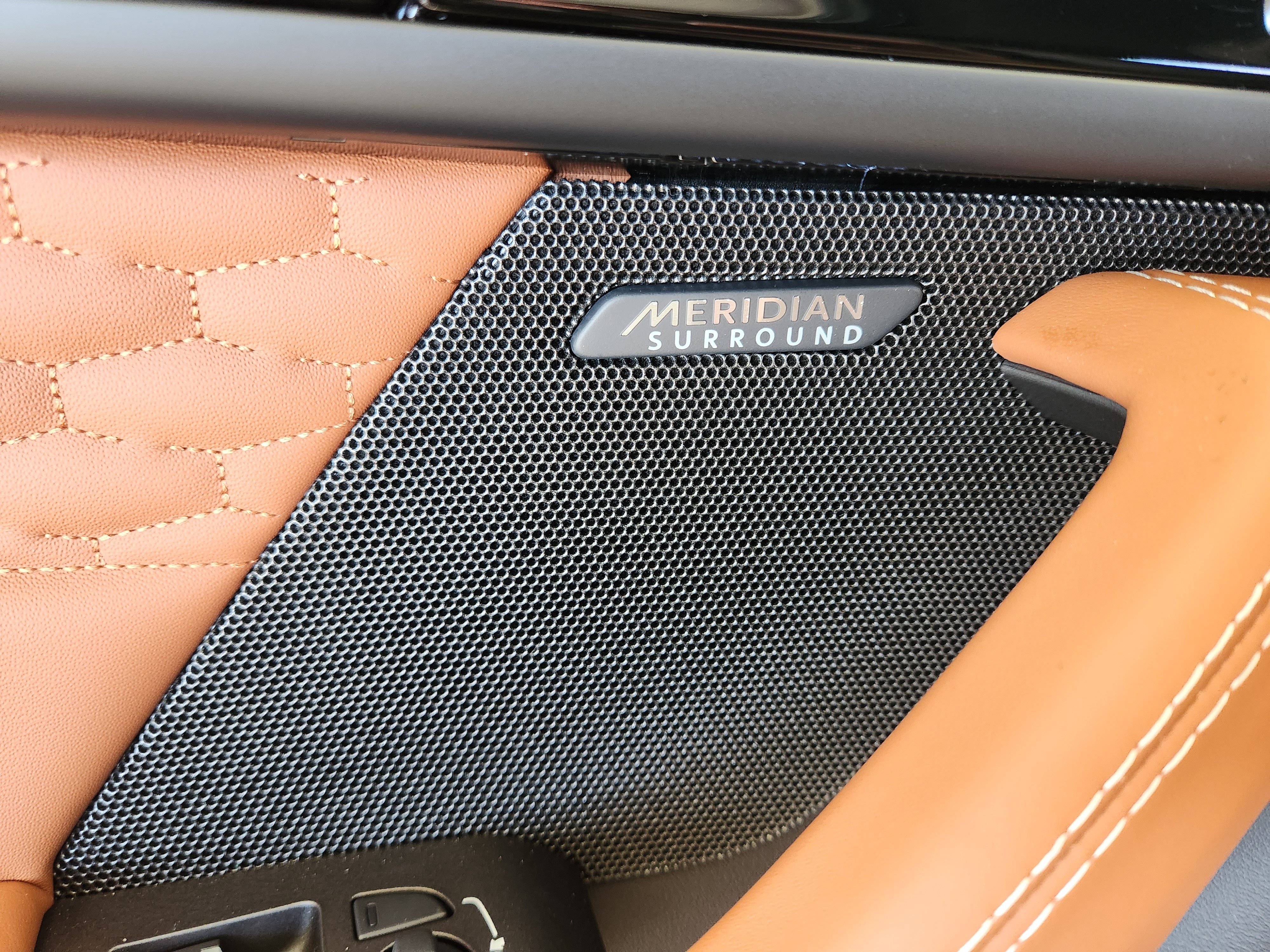 New 2024 Jaguar F-TYPE R image 17