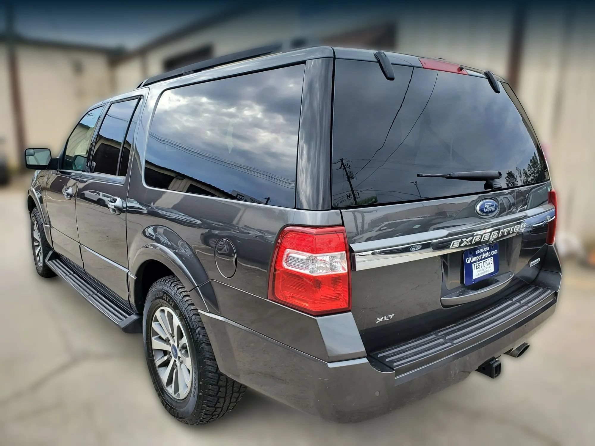Used 2017 Ford Expedition EL XLT AWD/4WD image 7