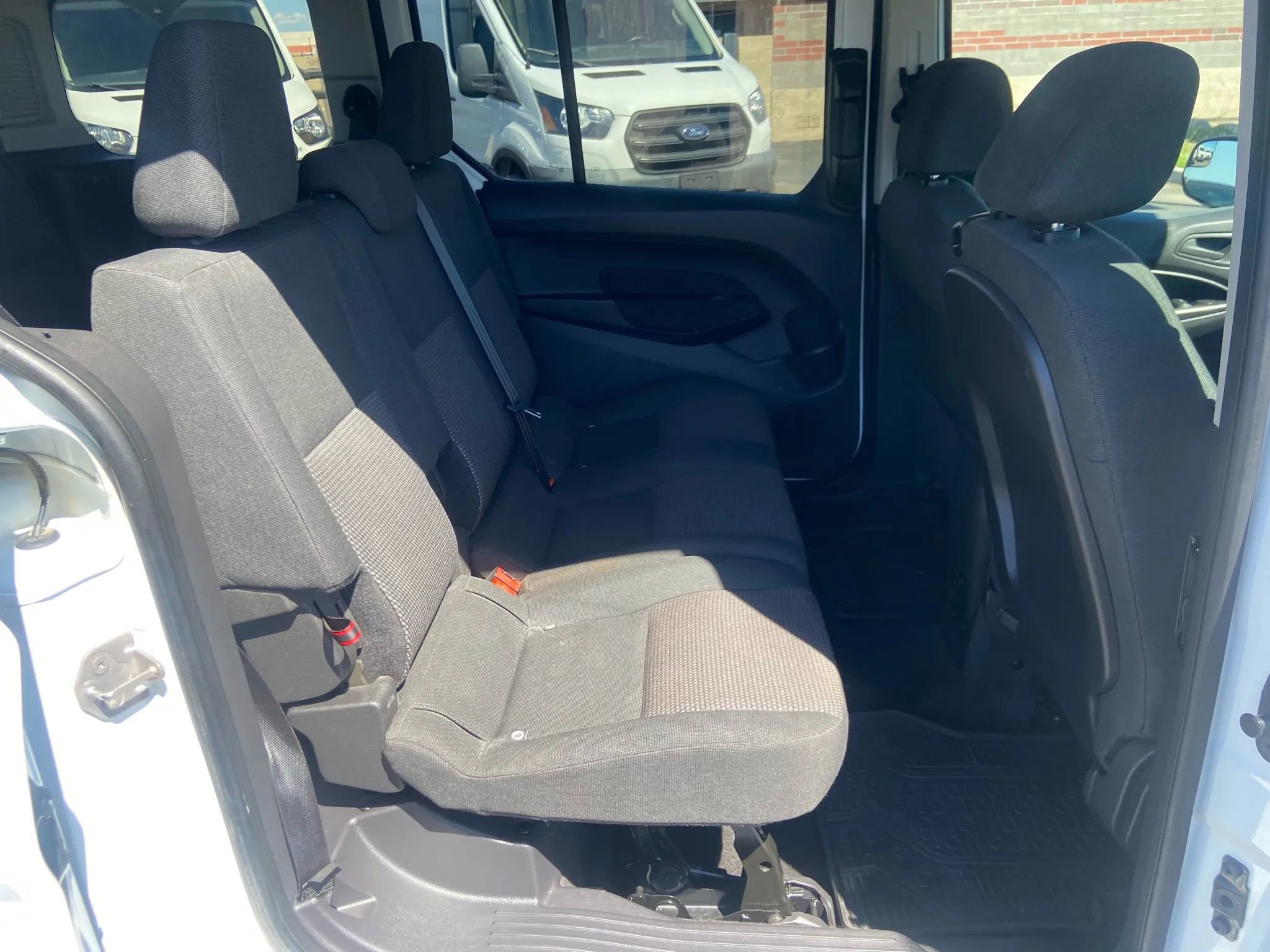 Used 2017 Ford Transit Connect XL image 14