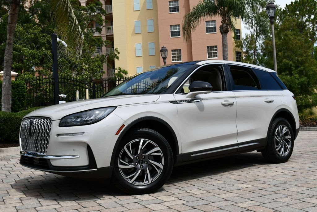 Used 2023 Lincoln Corsair FWD w/ Equipment Group 101A image 23