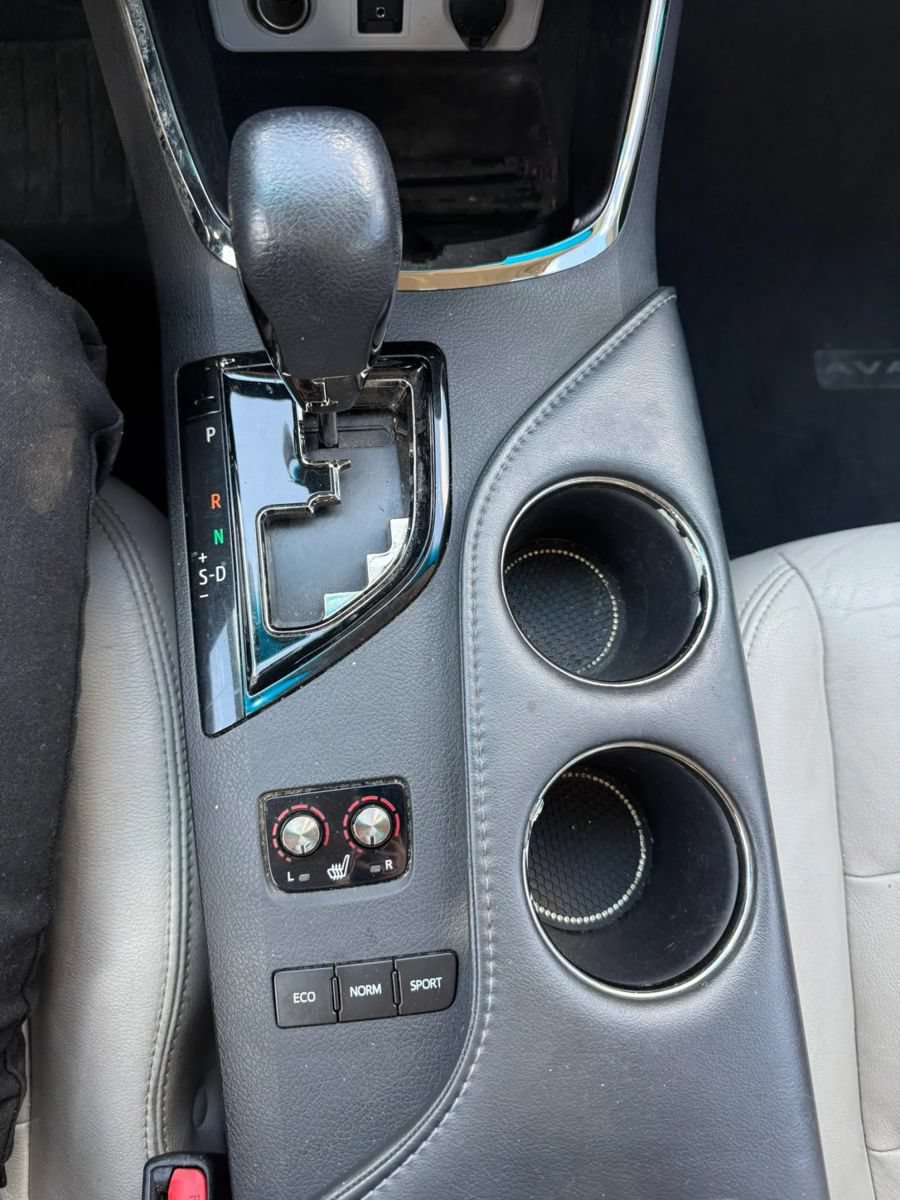 Used 2016 Toyota Avalon XLE FWD image 5