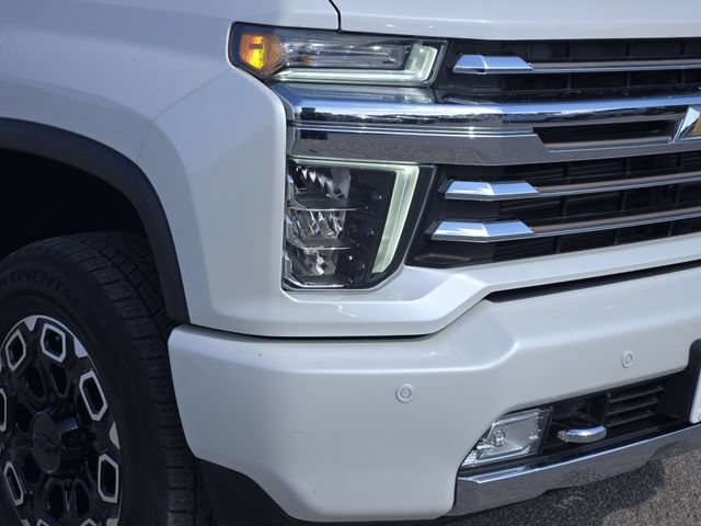 Used 2021 Chevrolet Silverado 2500 High Country w/ Z71 Off-Road Package AWD/4WD image 9