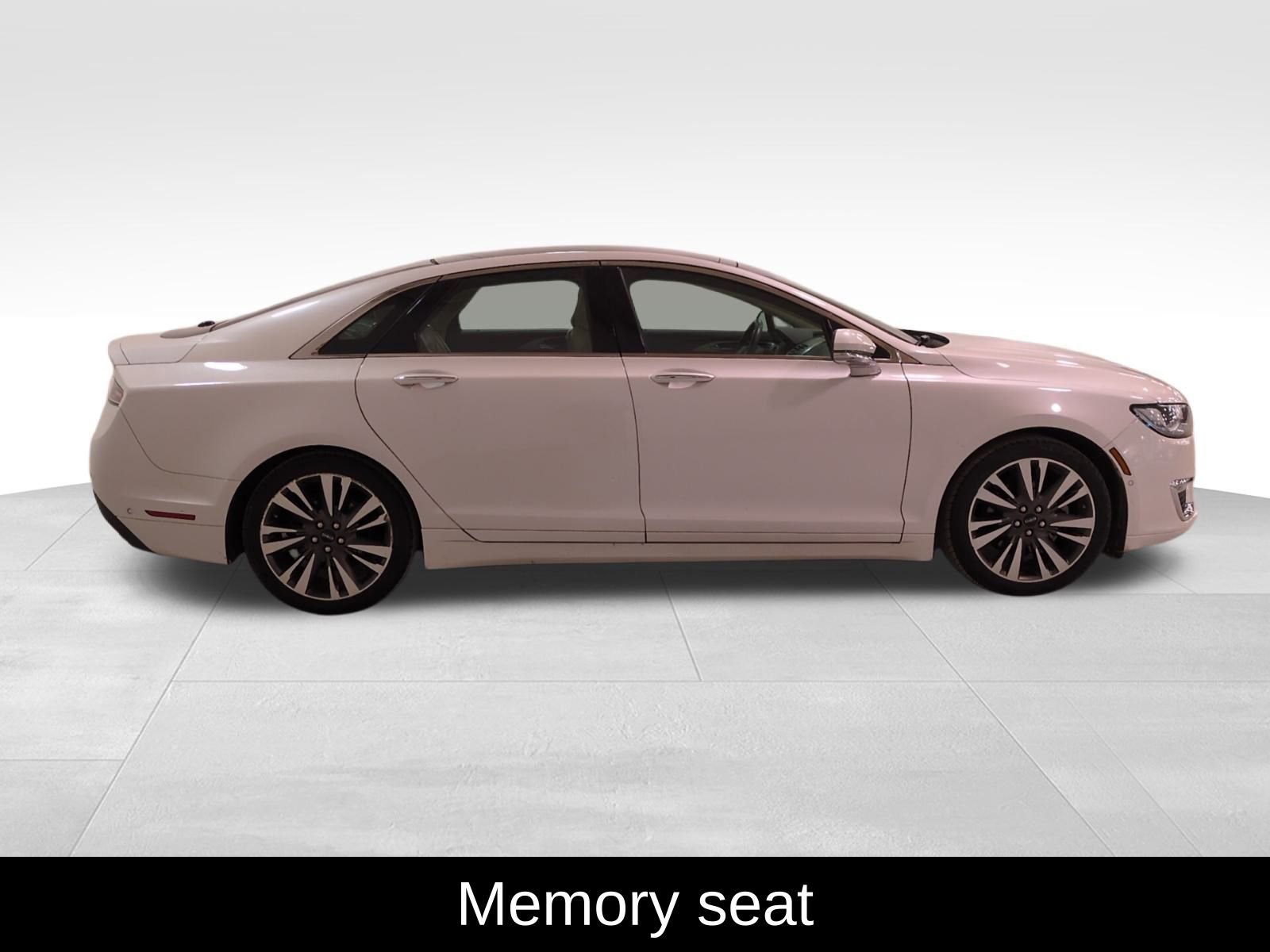 Used 2020 Lincoln MKZ Reserve w/ Elements Package image 3
