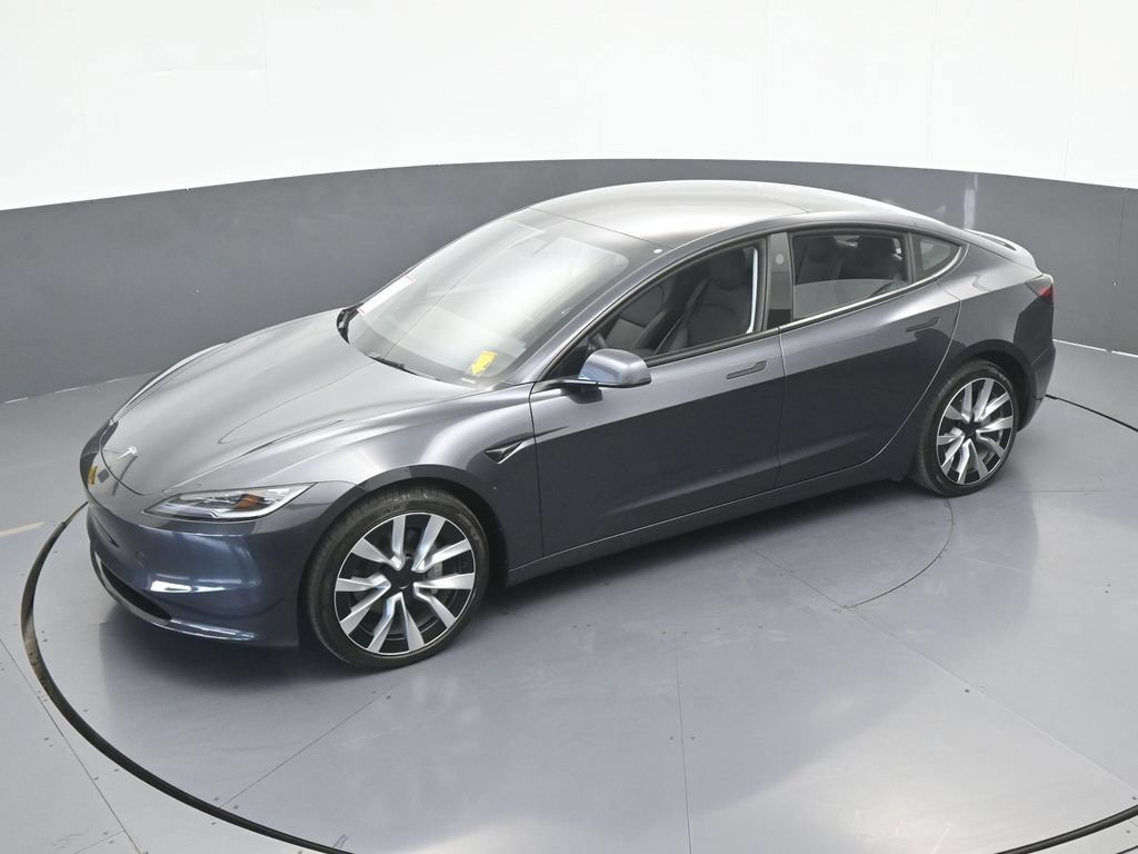 Used 2025 Tesla Model 3 Long Range RWD image 15