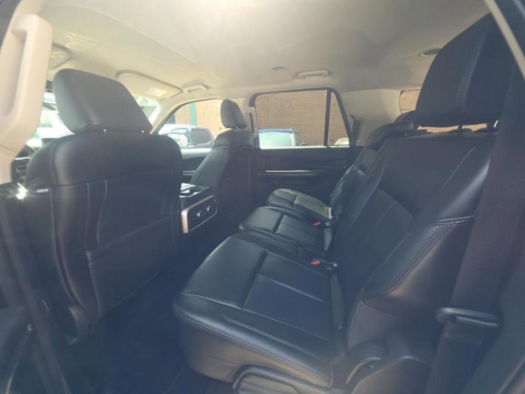 Used 2024 Ford Expedition Max XLT AWD/4WD image 7