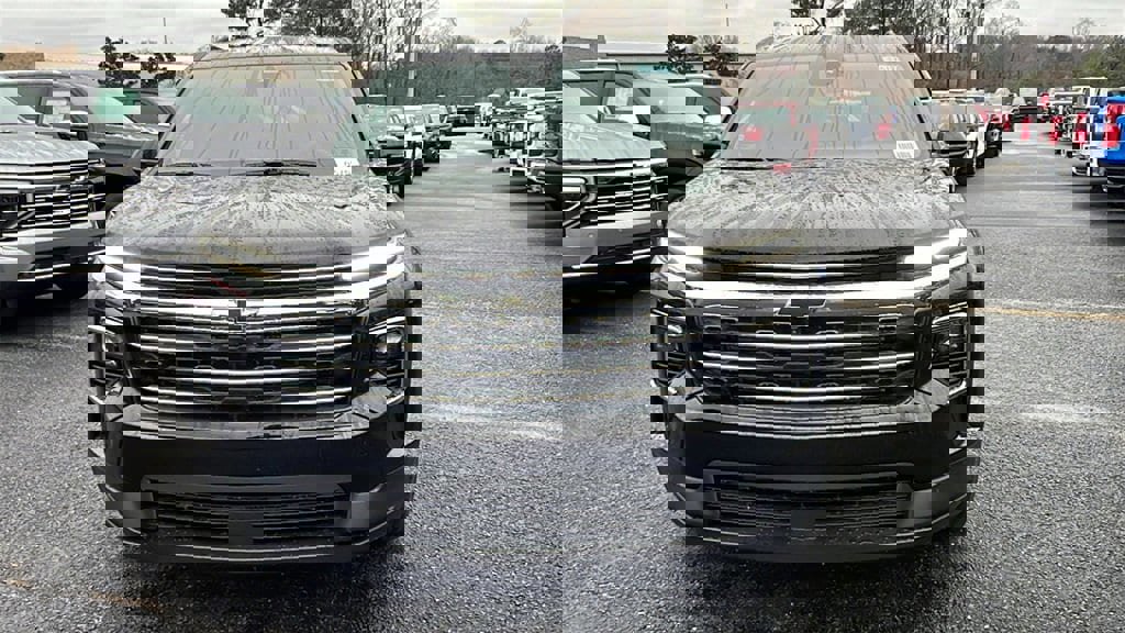 New 2026 Chevrolet Traverse LT w/ Driver Confidence Package image 2