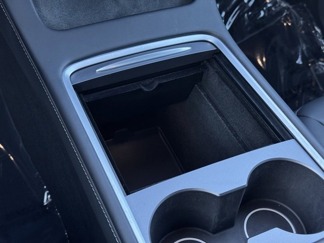 Used 2023 Tesla Model Y Long Range image 16