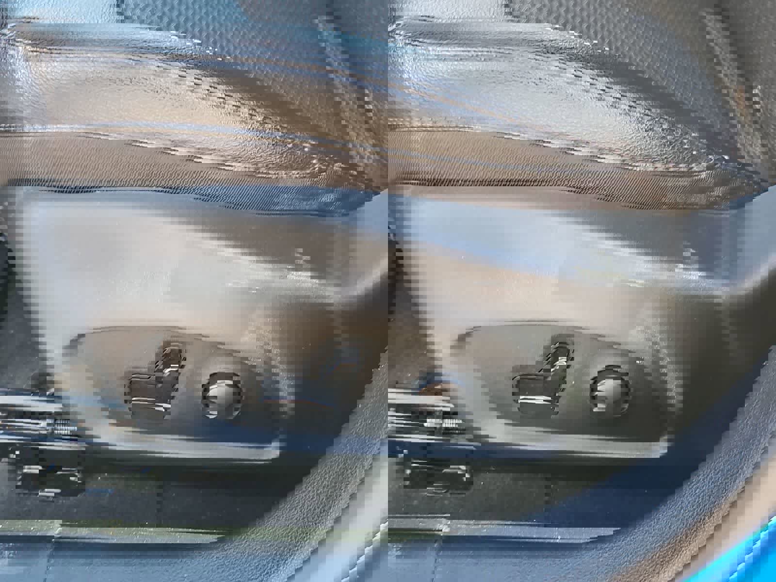 Used 2024 Jeep Compass Latitude w/ Convenience Group image 18