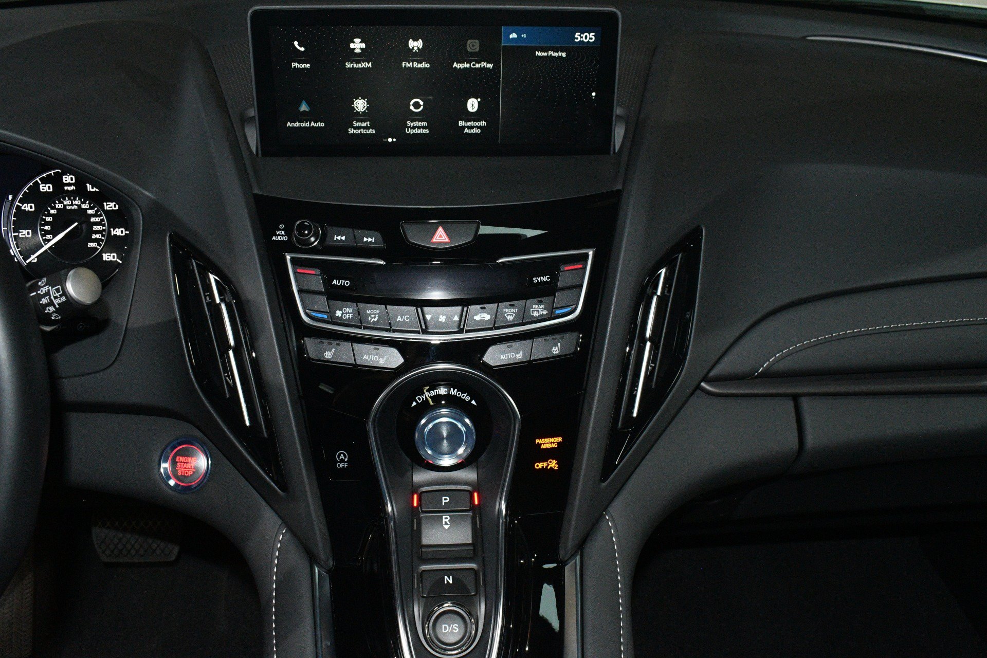 Used 2025 Acura RDX SH-AWD image 32