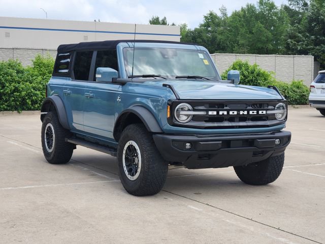 Used 2022 Ford Bronco Outer Banks w/ Sasquatch Package AWD/4WD image 3
