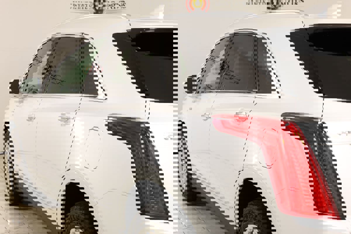 Used 2017 Cadillac XT5 Platinum image 48