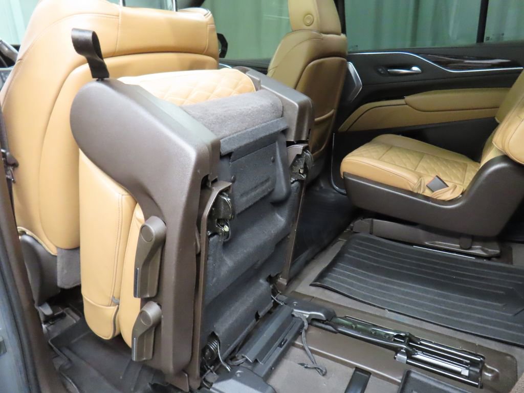Used 2022 Cadillac Escalade Sport w/ Touring Package AWD/4WD image 73