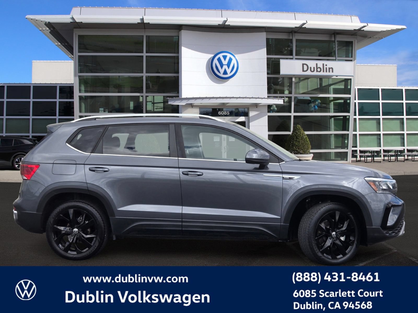 Certified 2023 Volkswagen Taos SE w/ Panoramic Sunroof Package FWD image 3