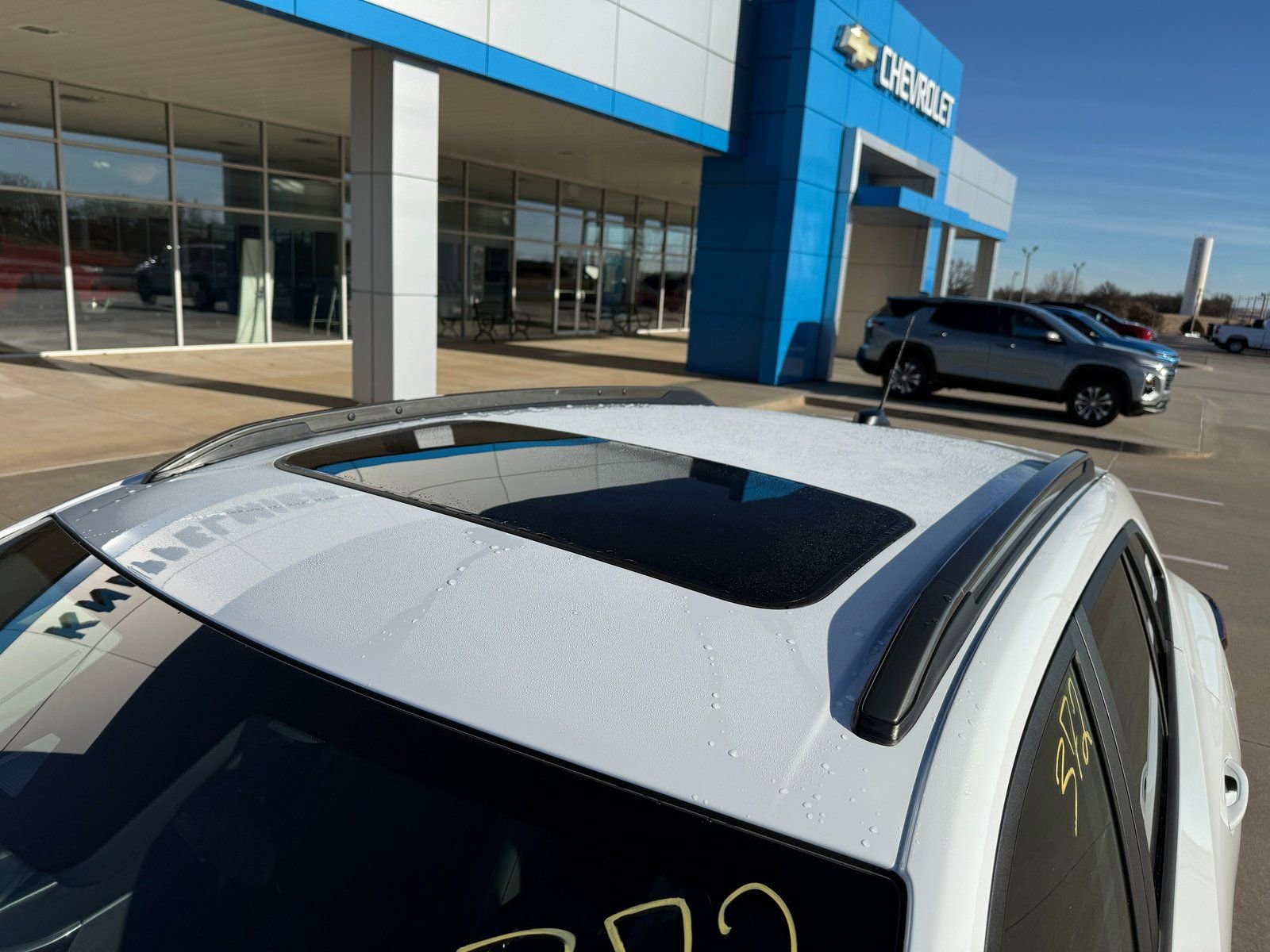 New 2026 Chevrolet Trax ACTIV w/ Sunroof Package FWD image 2