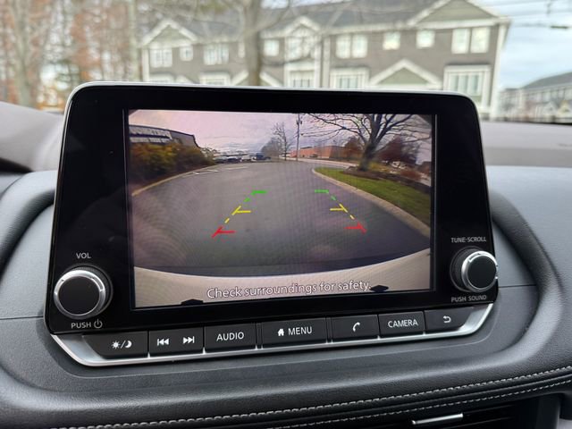 Used 2023 Nissan Rogue SV image 7