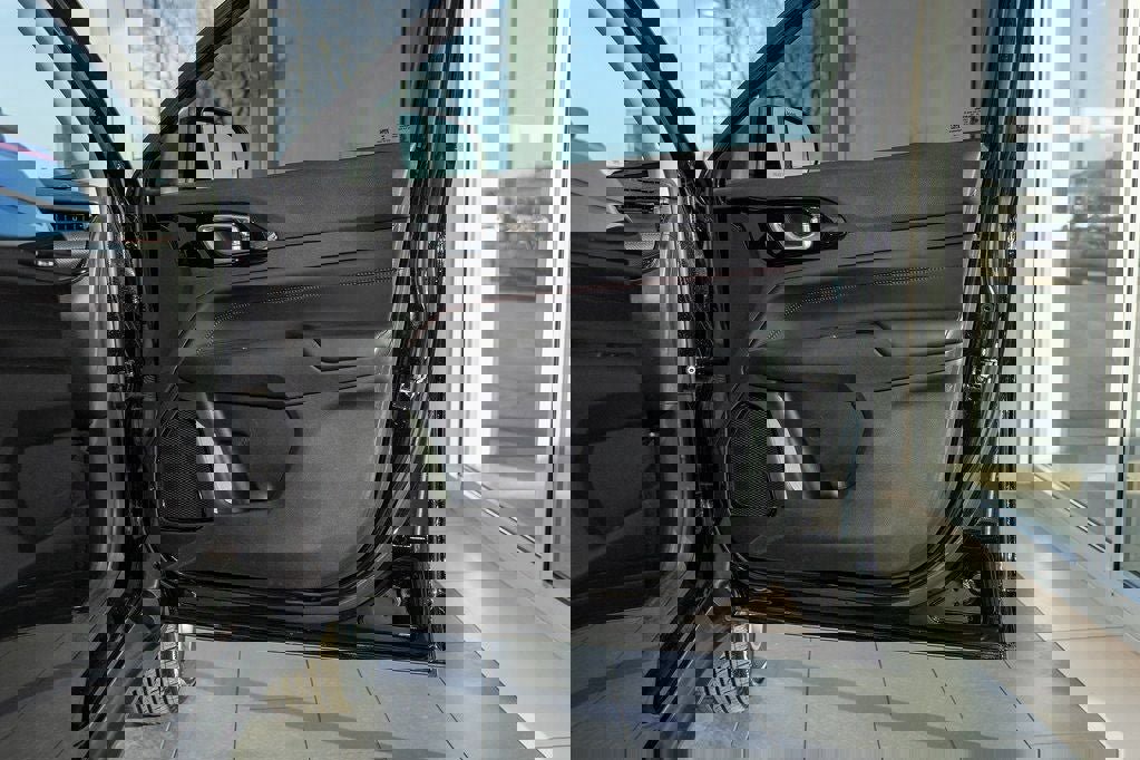 Used 2022 Jeep Compass Trailhawk w/ Trailhawk Elite Group image 19